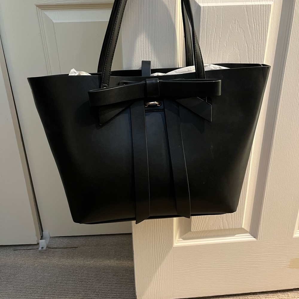 Sophisticated Black Tote with Bow Detail